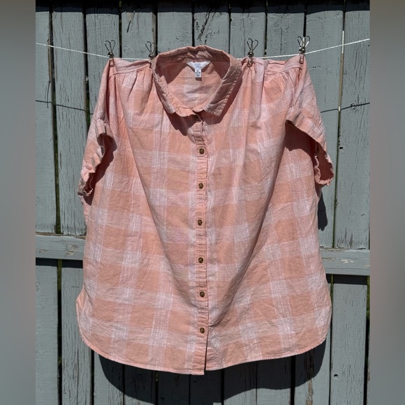 Time And Tru Women’s Short Sleeve Shirt size XL - Picture 1 of 3